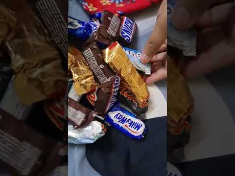 Chocolate Minis Unboxing #chocolate #bounty #snickers #mars #twix #mini #shorts #food  #unboxing