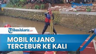 Sopir Diduga Tak Tahu Medan Jalan, Mobil Toyota Kijang Tercebur ke Kali Srengseng Sawah