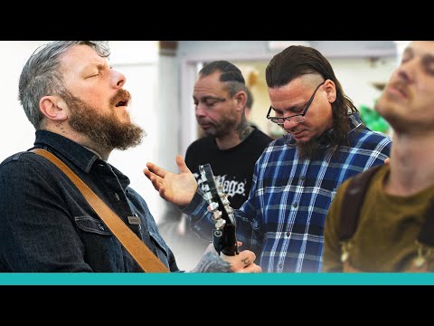 Ben Fuller Leads 100 Men in Addiction Recovery in Radical Worship