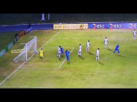 Gol do São Raimundo contra o Cruzeiro