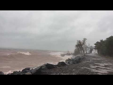 An angry Lake Superior in October