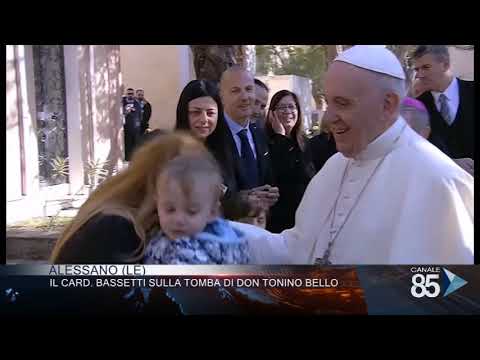 09 Maggio 2019   Alessano LE   Il card  Bassetti sulla tomba di Don Tonino Bello
