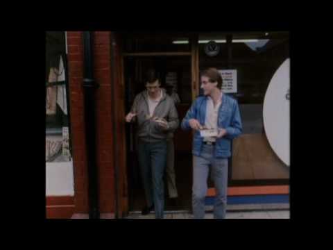 ALFRESCO - Wally - Hugh Laurie, Ben Elton, Stephen Fry