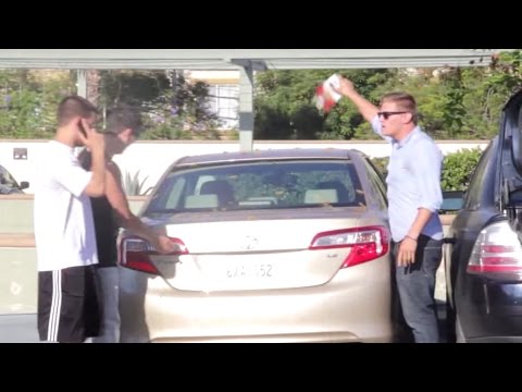 Funny car videos - Funny prank with valet parking