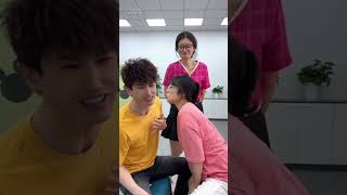 Download lagu The World's Unluckiest Kissing Game! mp3 Download lagu The World's Unluckiest Kissing Game! mp3