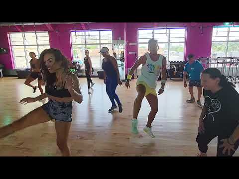 Bola Rebola (feat. Mc Zaac) Tropkillaz, J Balvin & Anitta - zumba 06-24-25