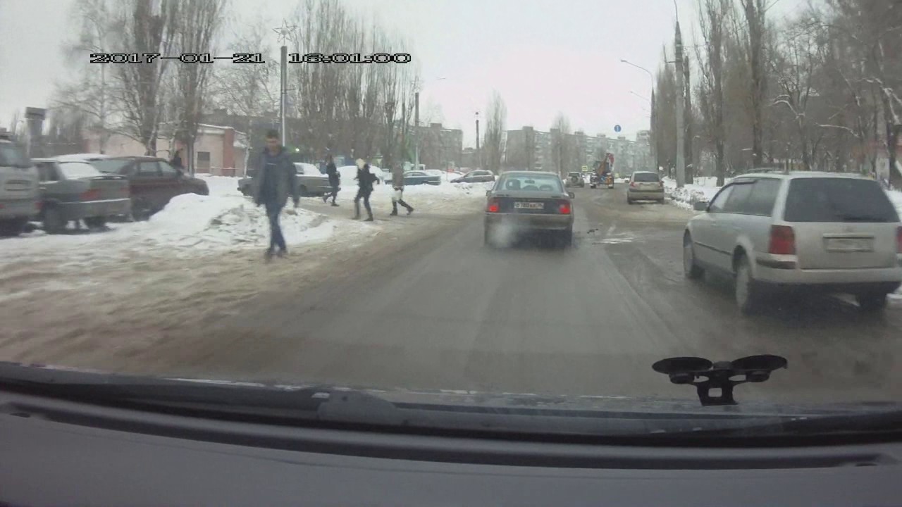 Воронежский пешеход камикадзе