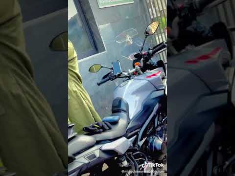 Couple Maabo en mode Motards.. Regardez leur complicité.. Trop de love