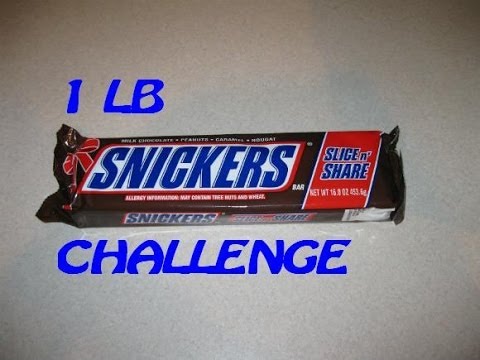 1 lb Snickers Bar Speed Eating Challenge [2070 Calories]