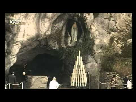 Chapelet à Lourdes