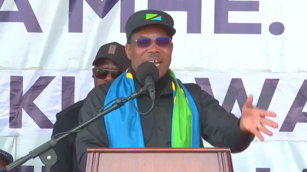 WAZIRI MKUU AAGIZA TANROADS KUMPATA MKANDARASI BARABARA YA NYOLOLO - MTWANGO