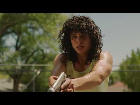 Sangre en los labios | Spot Girlfriend VE | Avalon