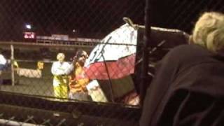preview picture of video '121308 Sprint Car Crash at Volusia Speedway Park.'