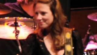 Susan Tedeschi • The Feeling Music Brings