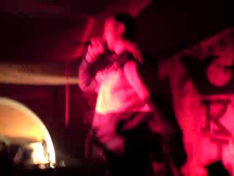 Nomagróf ft. Drezzick - Sohase live@Garaboncziás Szeged 2009.10.09-10