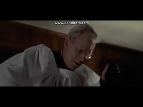fragmento del padre merrin: El exorcista re-doblaje