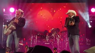 Pesado - Pequeño Amor