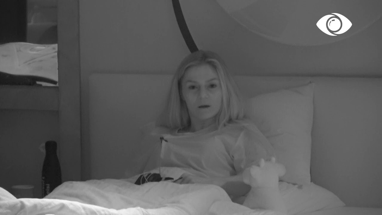 Uroj mos të dalësh finaliste nesër/ Efi debaton me Nitën