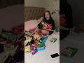 KAWAWA NAMAN SI ATE SABBY SI ATE SOPHIA LANG BINIGYAN NG CHOCOLATE