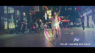Video : China : NanJing, with MiuMiu, the Guitar Girl