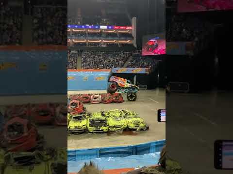Demo Derby freestyle at 02 #monstertrucks #demoderby #hotwheels
