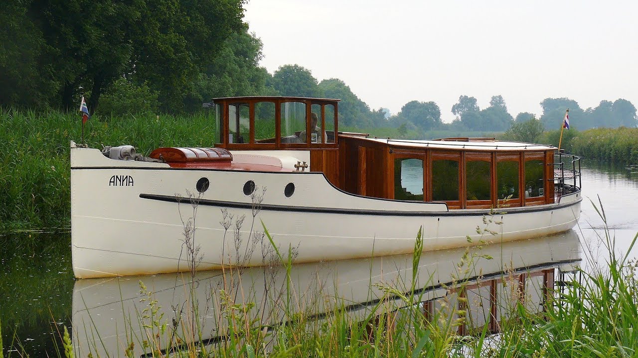 SALONBOOT ANNA TE GAST IN MARITIEM MUSEUMHAVEN