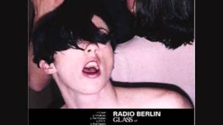 Radio Berlin - Knives
