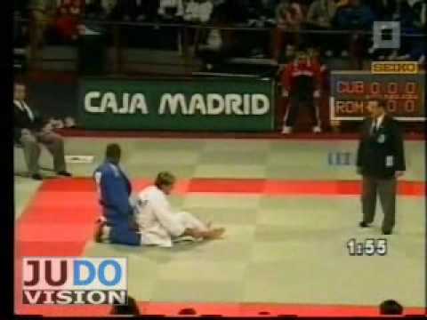 JUDO 1999 World Championships: Yosvane Despaigne (ITA) - Adrian Croitoru (ROU)