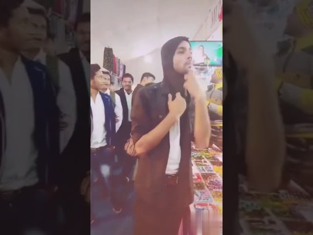 Vídeo relacionado con MUYAPAY 10 Piezas Multifunción Bandana Elástica Pañuelo Tubular Calavera Pasamontañas de Calavera Bufanda Mágica sin Costuras para Deportes Halloween Carnaval Deportes Aire Libre