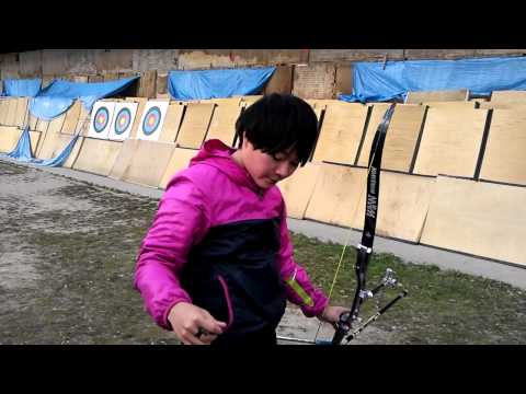 me shooting recurve 2013/01/27