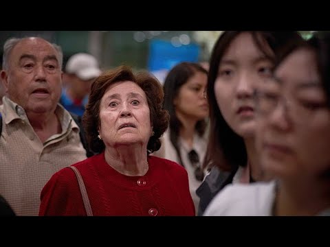 Video Thumbnail: Thousands stranded as power outage hits Iberian Peninsula