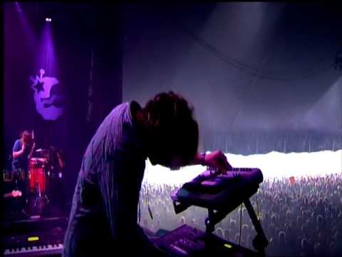 Groove Armada show at Lowlands Festival Ft Valerie M and Mc MAD