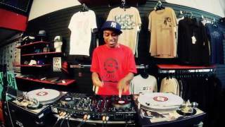 DJ Dummy @ Vital with TRAKTOR SCRATCH & KONTROL S4 | Native Instruments