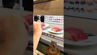 Sushi Bullet Train 🚅 🍣 🇯🇵 #4kwalk #travel #walking4k #sushi #tokyo #japan #conveyorbeltsushi