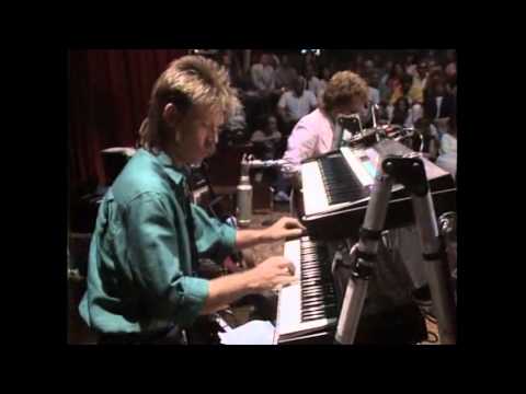 Lee Ritenour & Dave Grusin - ST. ELSEWHERE (Live)