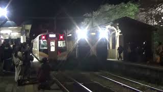 越後線 E129系 分水駅到着