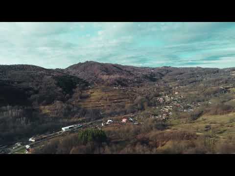 Cosminele iarna fără zăpadă. Filmare cu drona realizată la Cosminele, Prahova, decembrie 2024.
