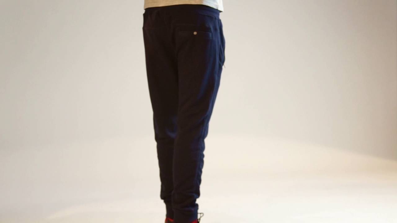 Granatowe męskie joggery z kieszeniami na zamki factoryprice.pl