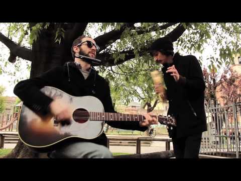 The Mojomatics (acoustic in the park) - You Are The Reason For My Troubles