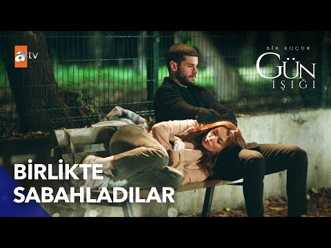 Fırat, Elif'in dizlerinde uyuyor... - Bir Küçük Gün Işığı 14. Bölüm