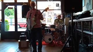 &quot;Riot Coming&quot; (Elliott Smith cover), Mr Wu&#39;s Pigs at The Taphouse, Deal