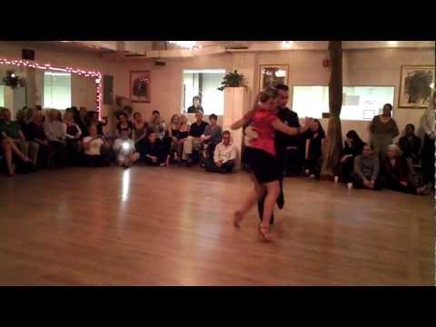 Argentine tango: Gabriel Misse & Analia Centurion - Como Se Muere De Amor