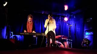 Charli Rouse / Original - Long Time Coming / Live at The Troubadour, London.