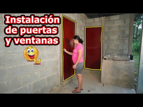 Doors and windows already installed in Lupe's house - Mendoza Editions
