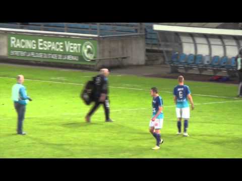 Apres match RCS - Dunkerque : les joueurs saluent le public mais boudent le kop