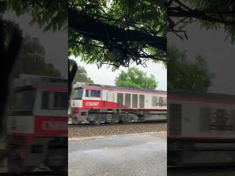 TRAINS AM22 SCT 7MA9 CSR6 CSR7 on a rainy day at Nairne 12/11/2022