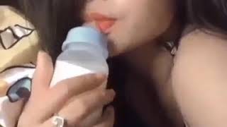 Download lagu Si Tante Nyusu Putih mp3 Download lagu Si Tante Nyusu Putih mp3
