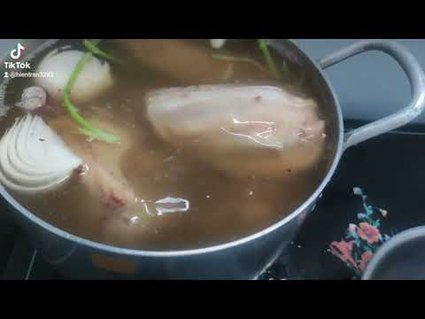 làm gà xé ăn với bánh mì,  cơm hay xôi cùng Big nhé.