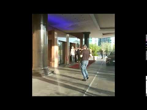 Zdravko Čolić došao na svadbu decenije