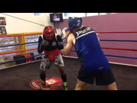 Esala Roqica Boxing Sparring Rd 2